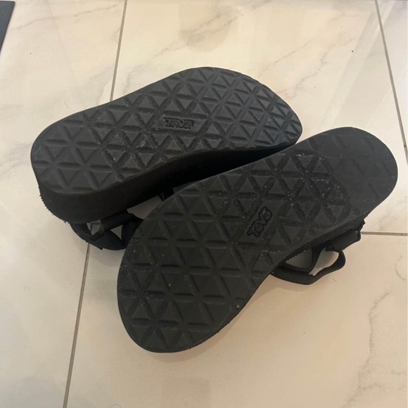 Teva platform sandals - Picture 3 of 3